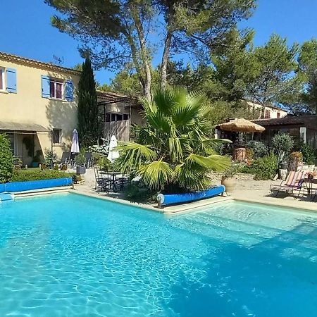 Les Coronilles Bed & Breakfast Beaucaire  Exterior foto