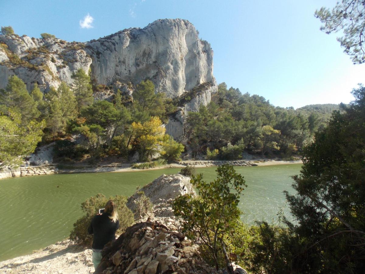Les Coronilles Bed & Breakfast Beaucaire  Exterior foto