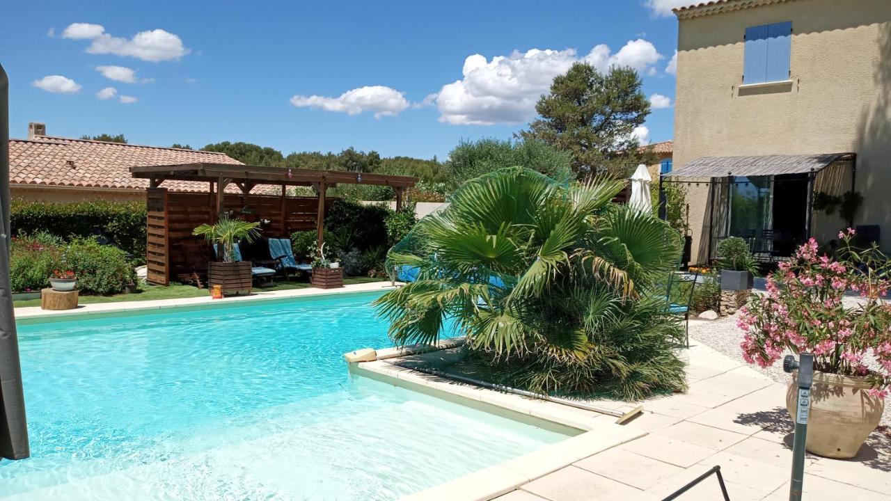 Les Coronilles Bed & Breakfast Beaucaire  Exterior foto