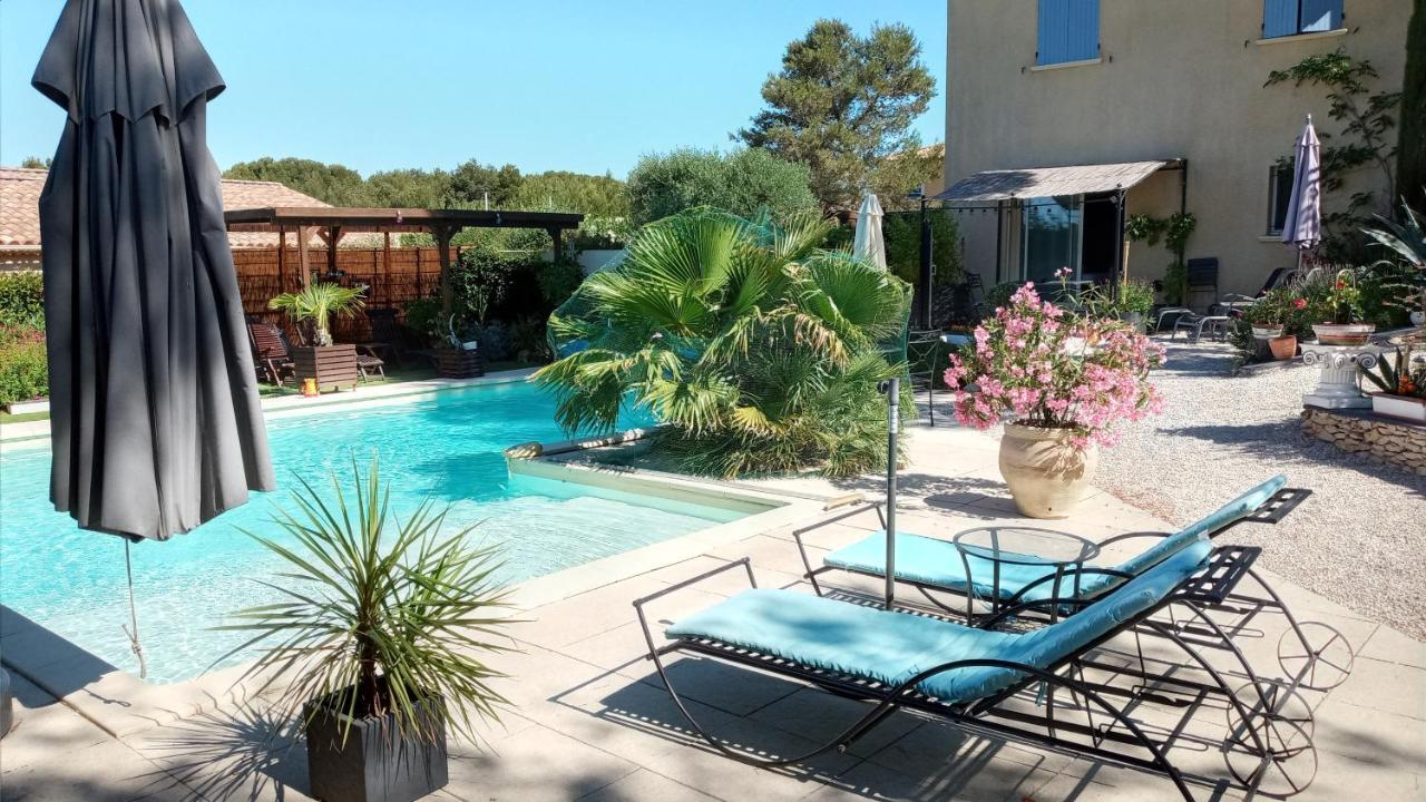 Les Coronilles Bed & Breakfast Beaucaire  Exterior foto